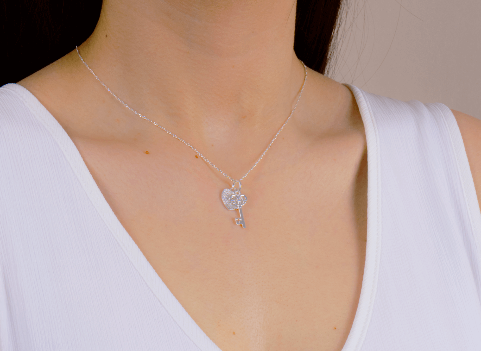 Dije Llave de Corazón Brianda