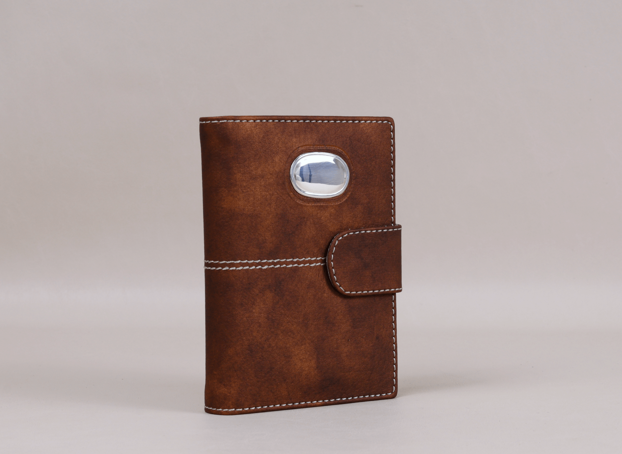 Agenda Personal Clásica Placa Oval 2026