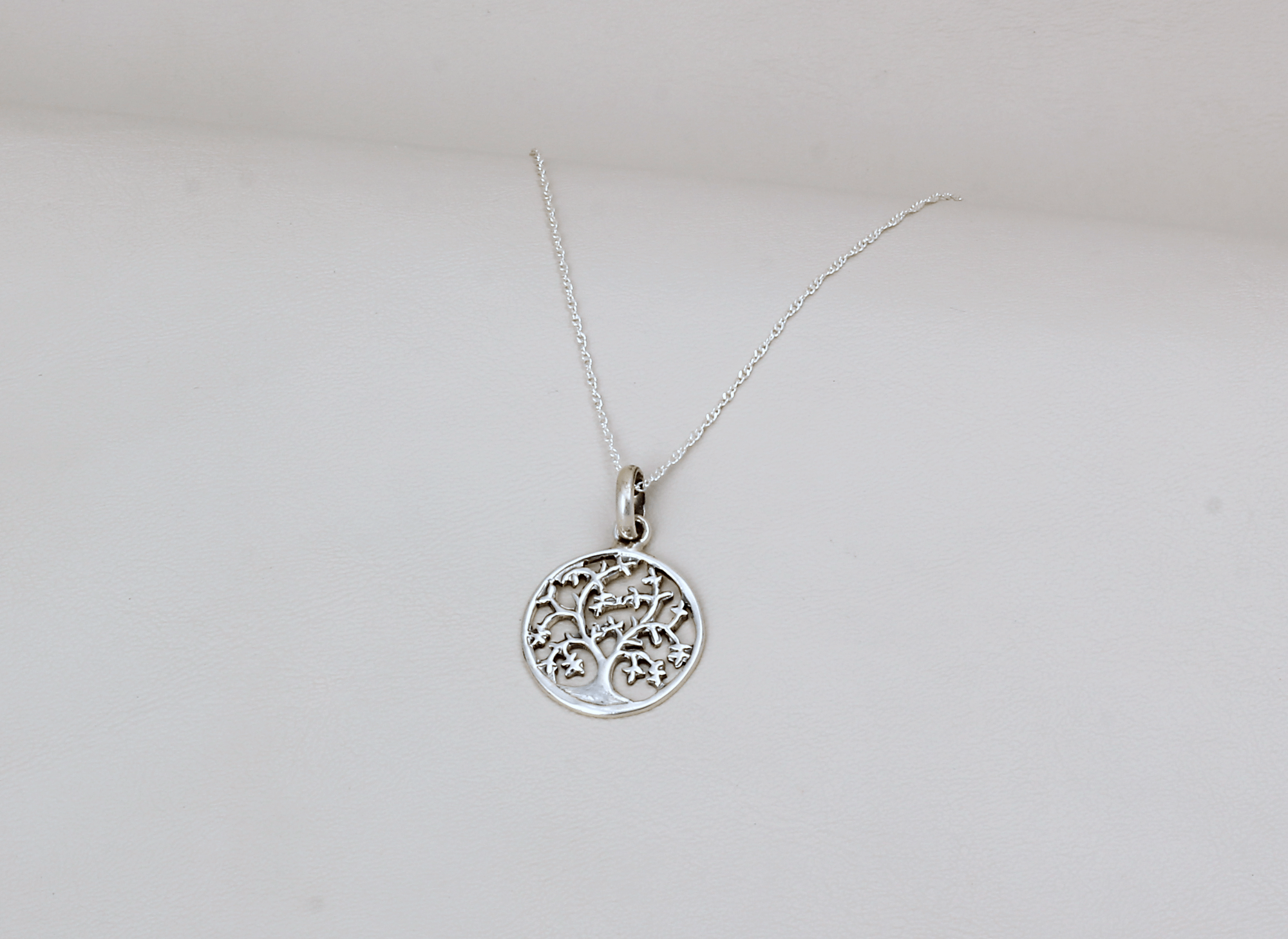 Collar Árbol Kasia Calado Redondo