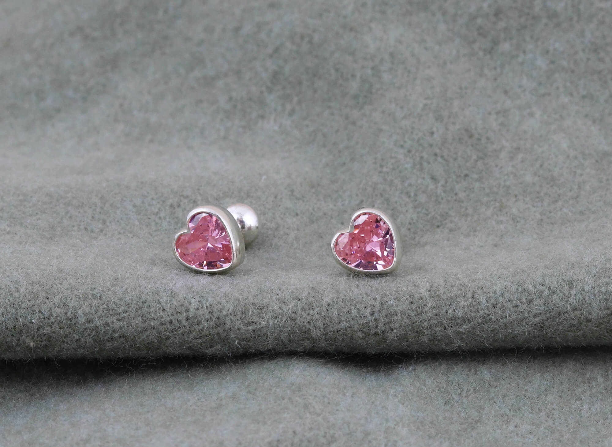 Arete Corazón Punto de Luz Colors