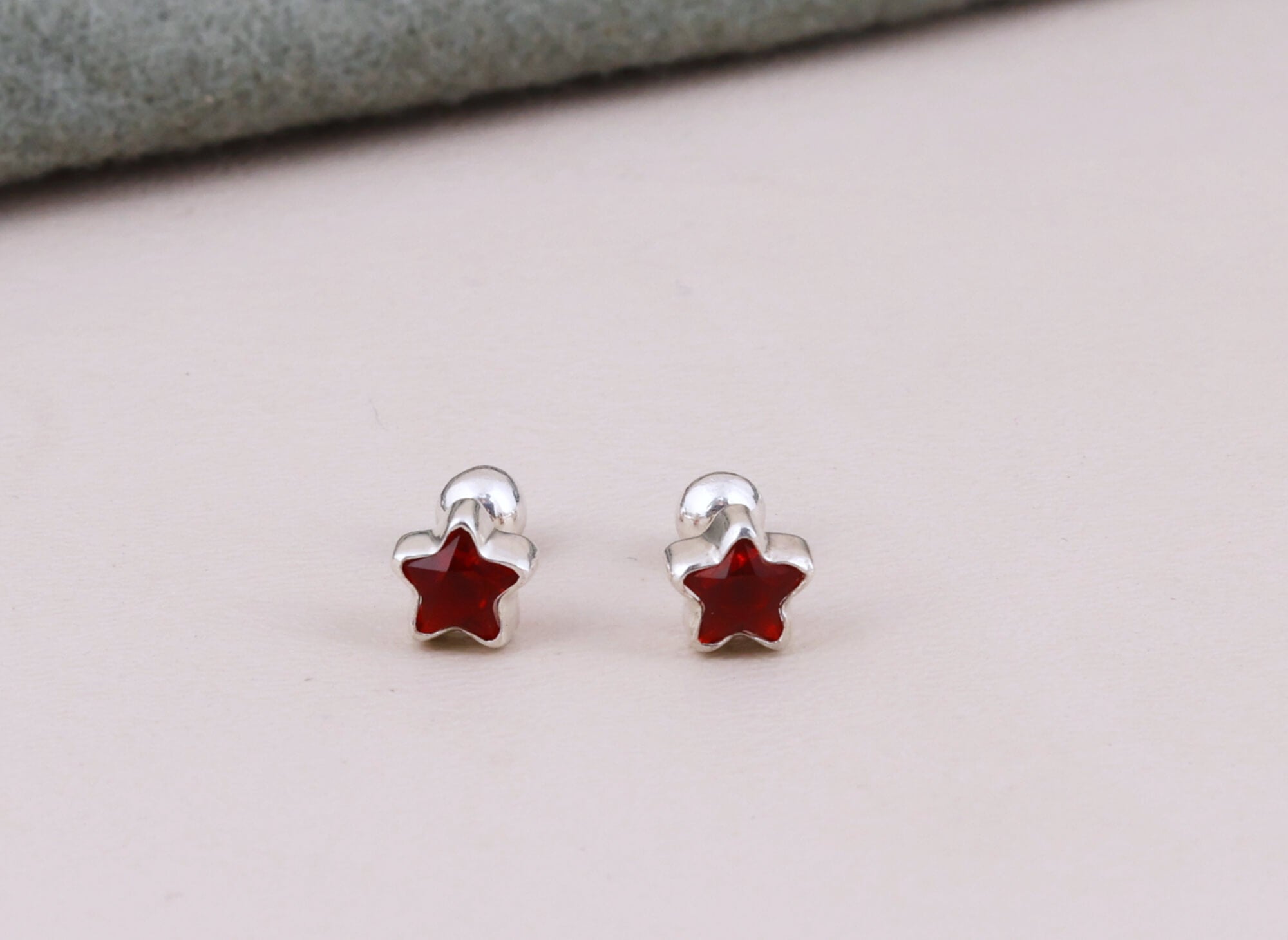 Arete Estrella Punto de Luz Colors