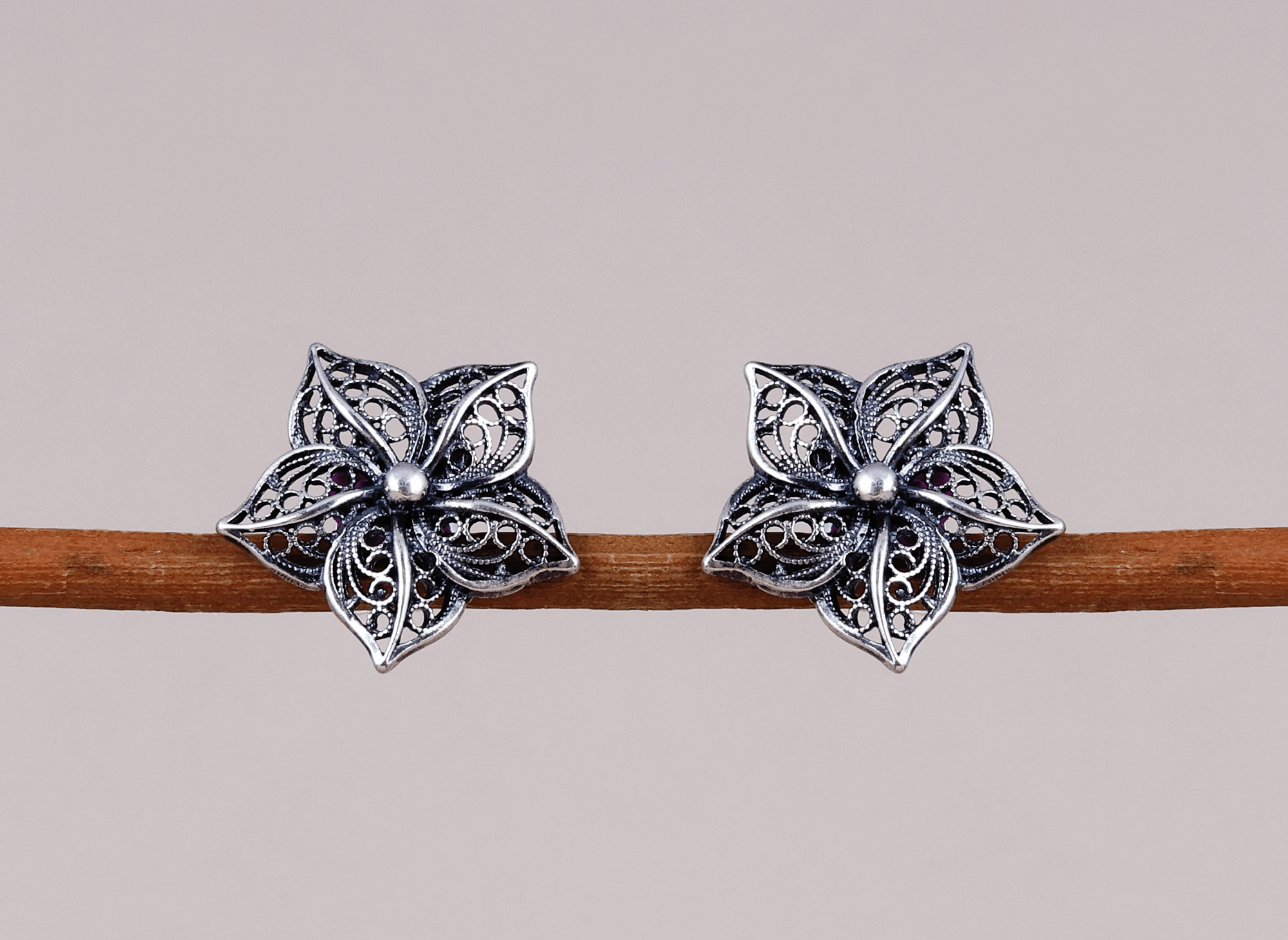 Arete Flor Solenne Patinado