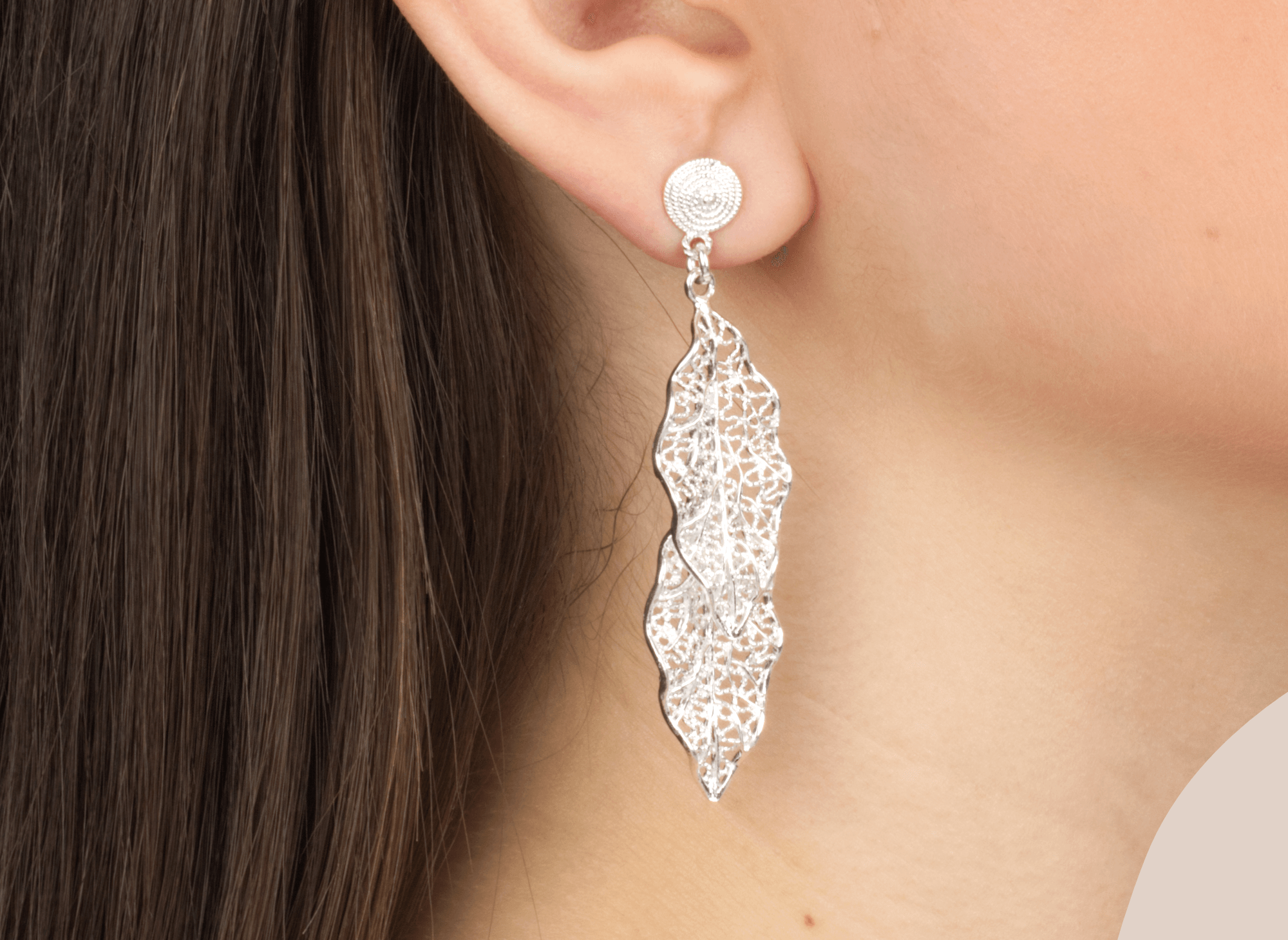 Arete Hoja Chriss Brillante