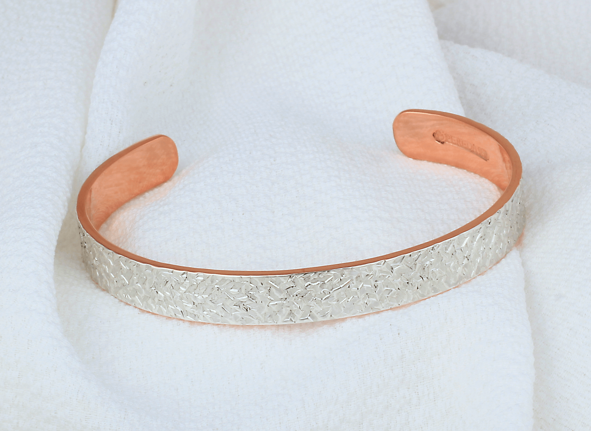 Pulsera Brazalete Plata / Cobre Texturado