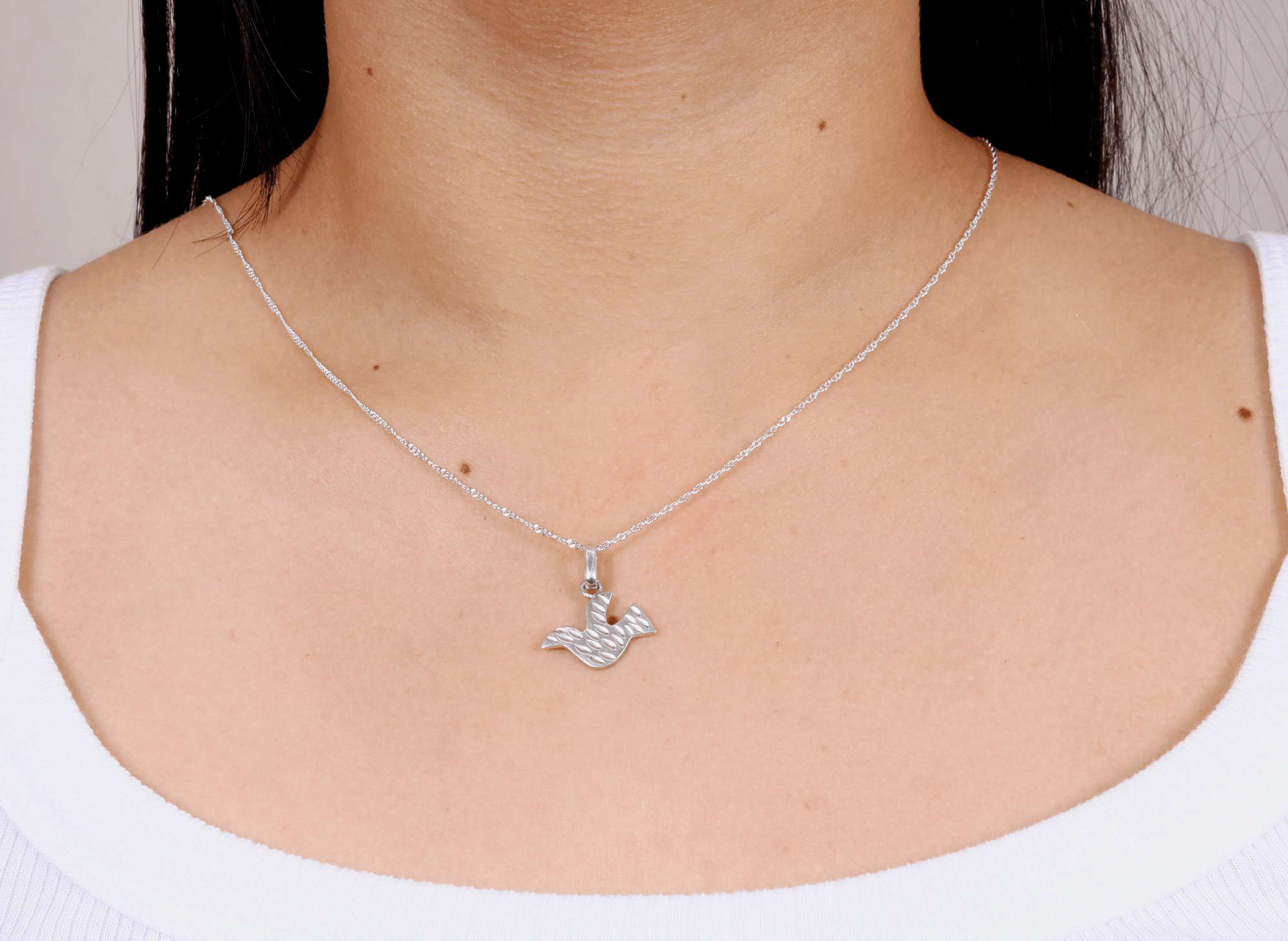 Collar Espíritu Santo martillado