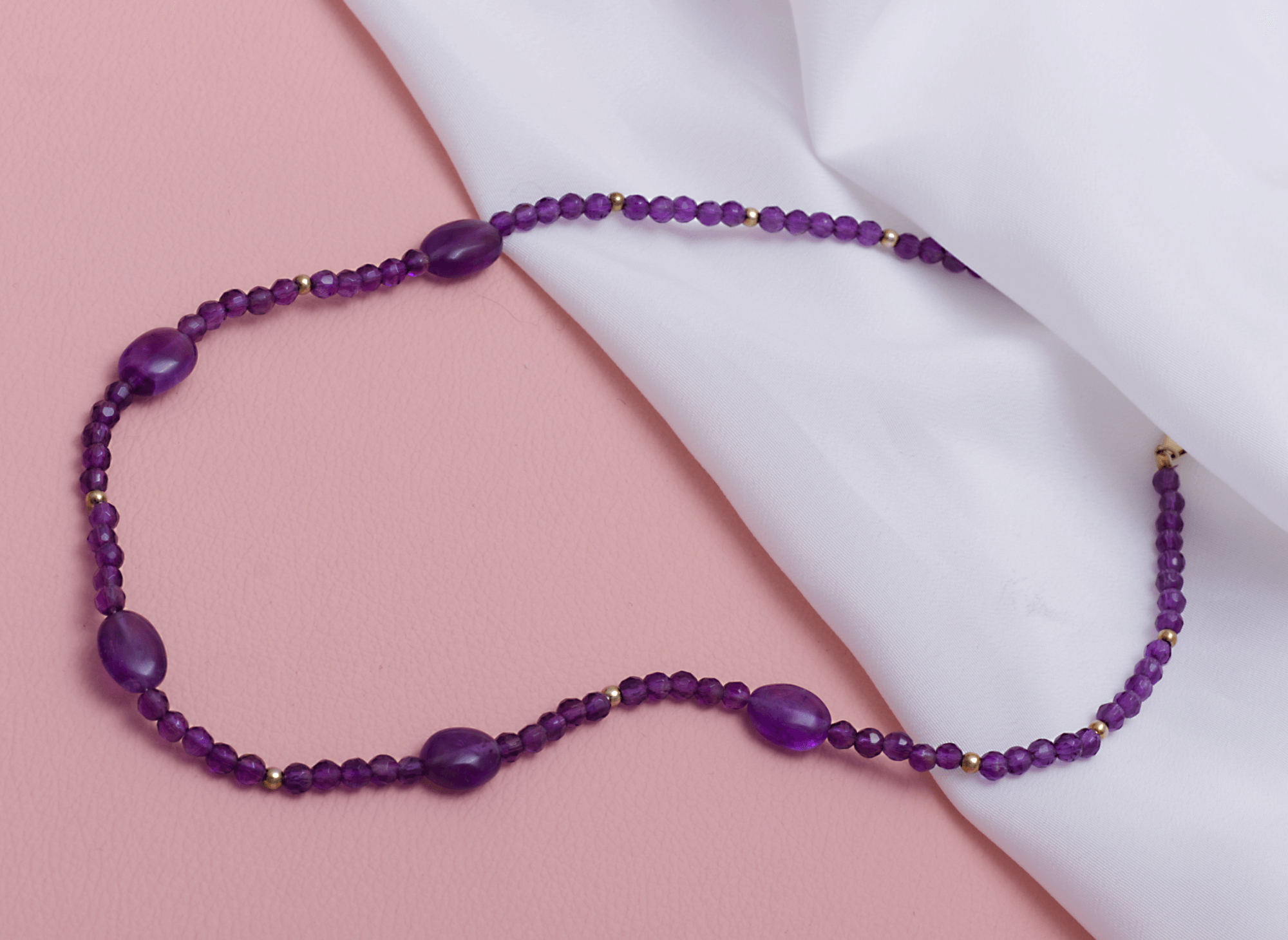 Collar Amatista c/bol b. dorado