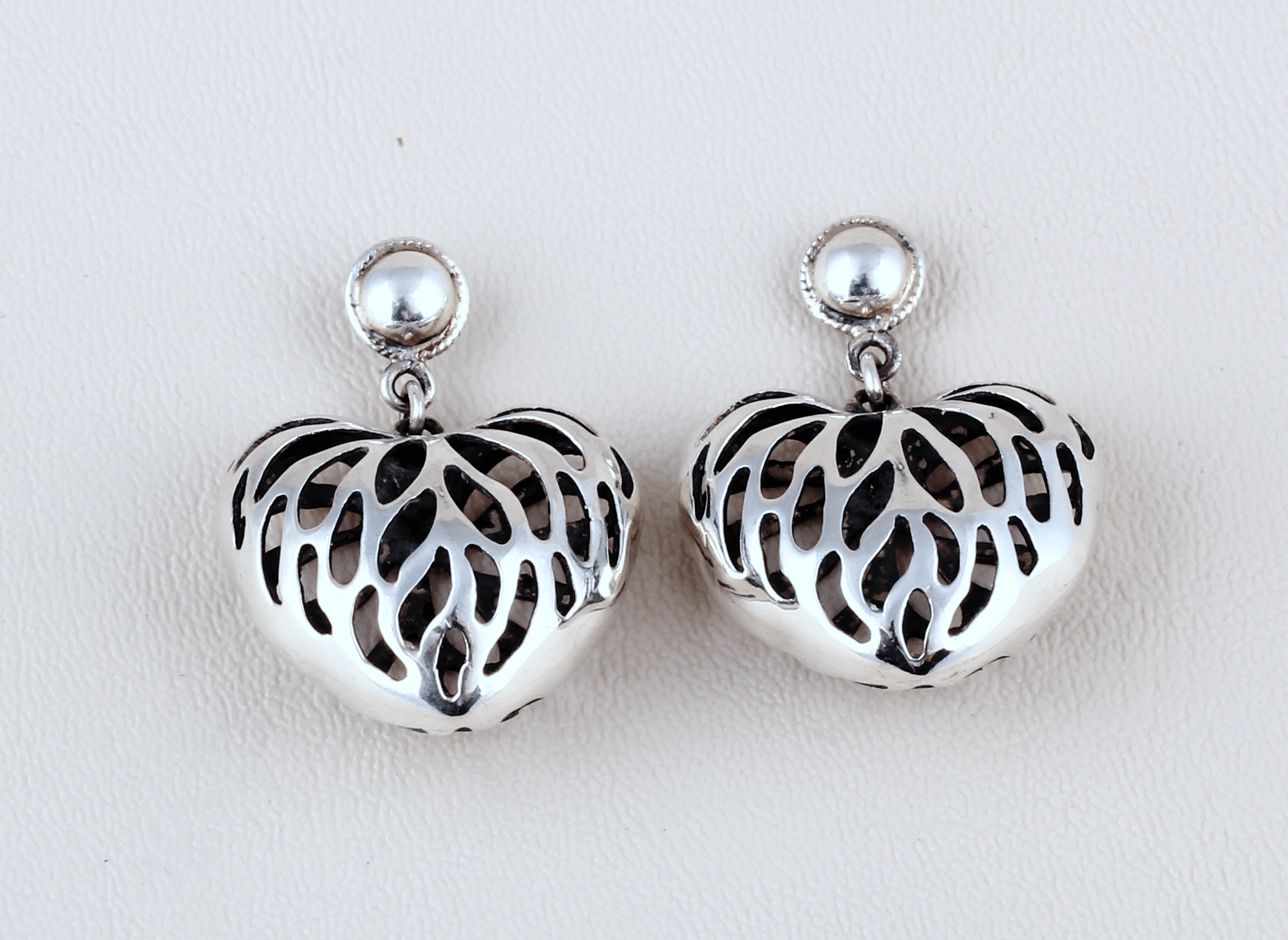 Aretes Corazón Adans Patinado