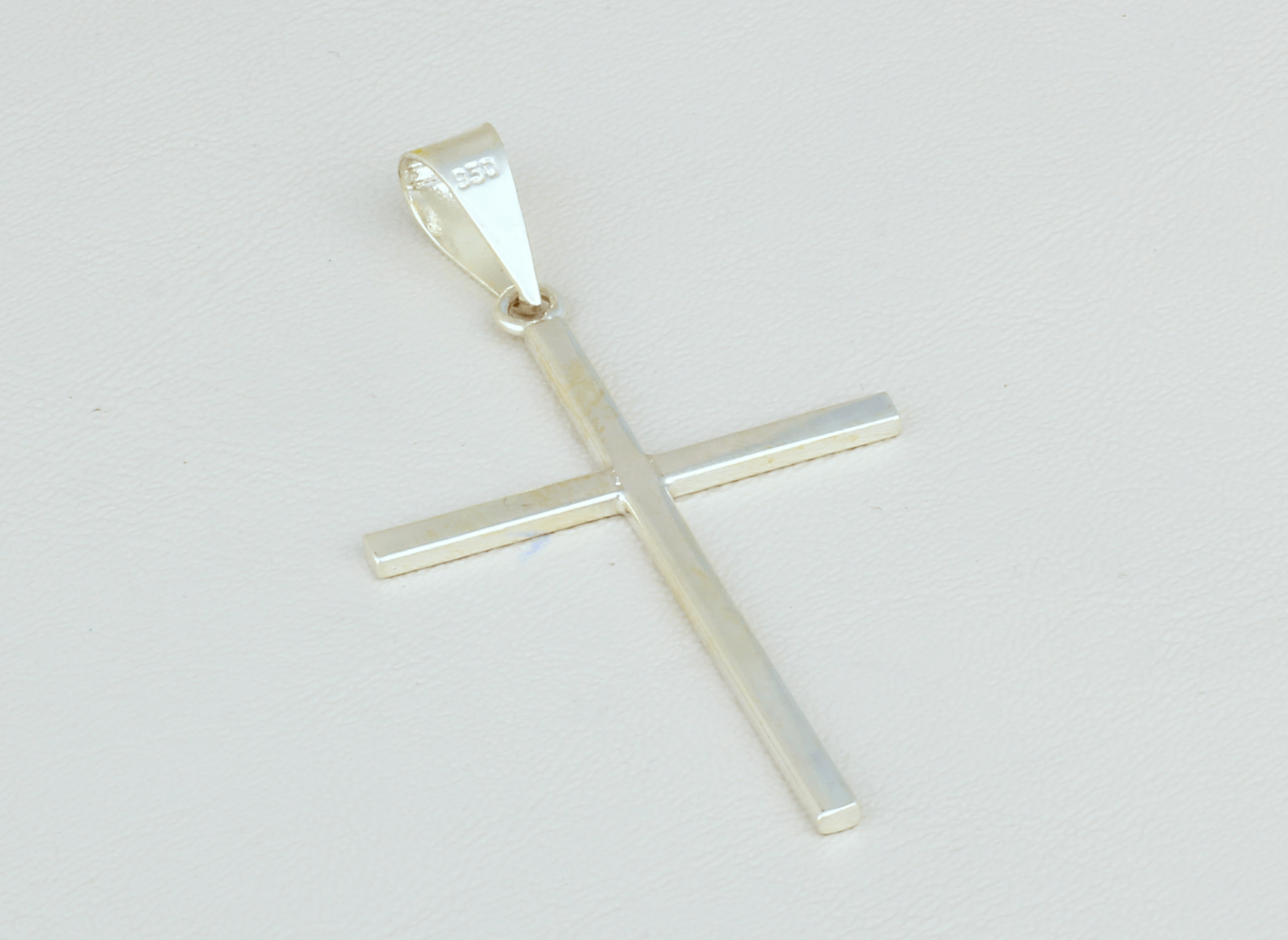 Dije Cruz Stilo Llana