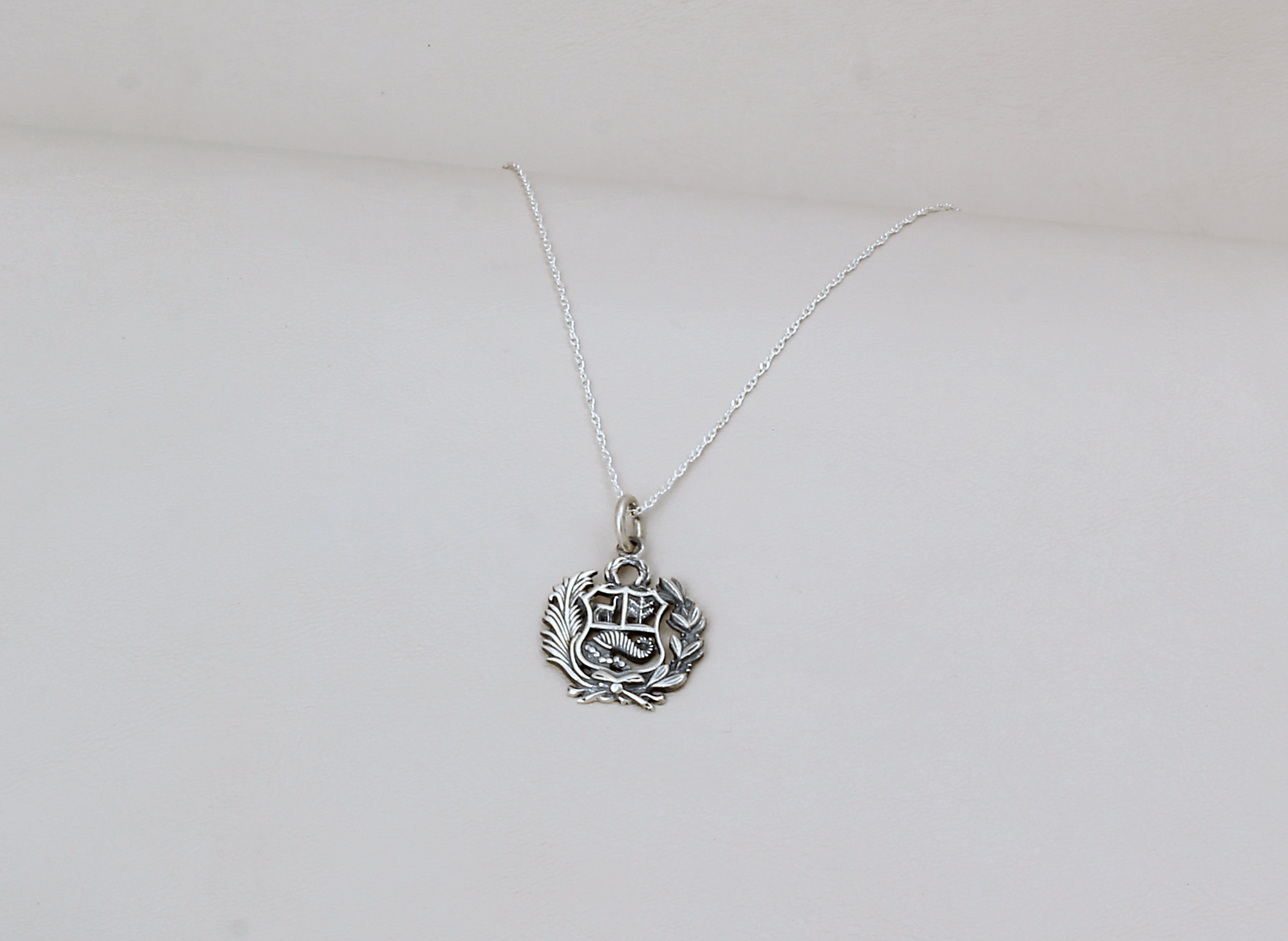 Collar Escudo del Perú