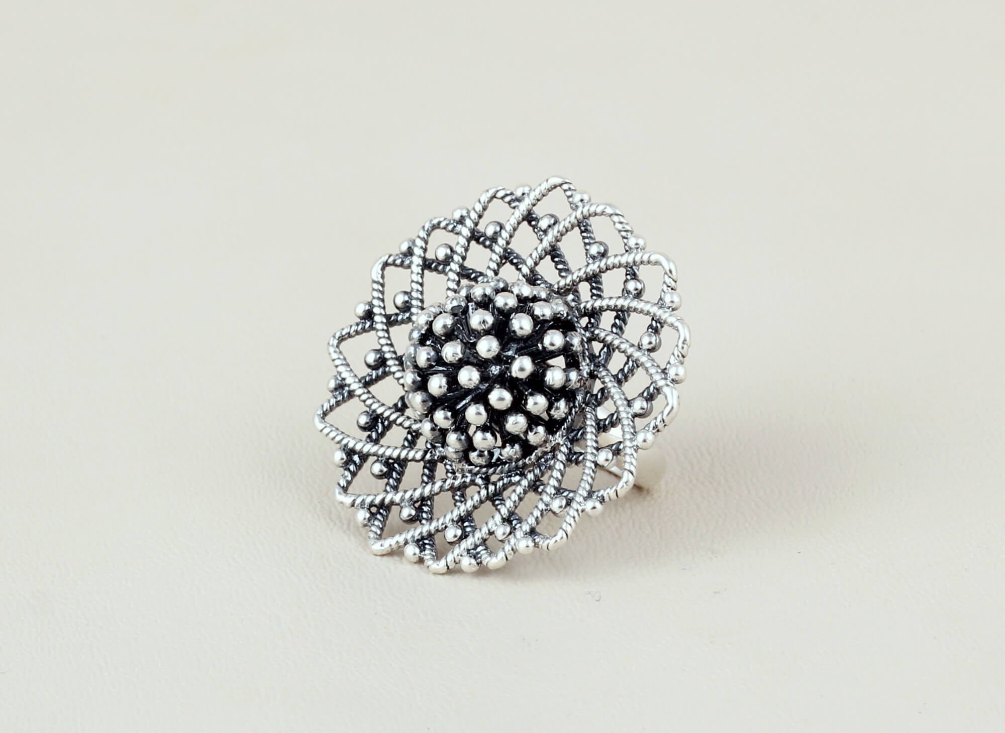 Sortija Flor de Pino