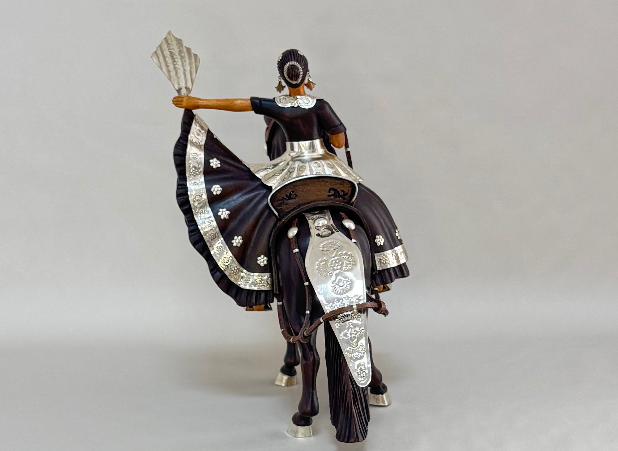 Amazona con Caballo de Paso