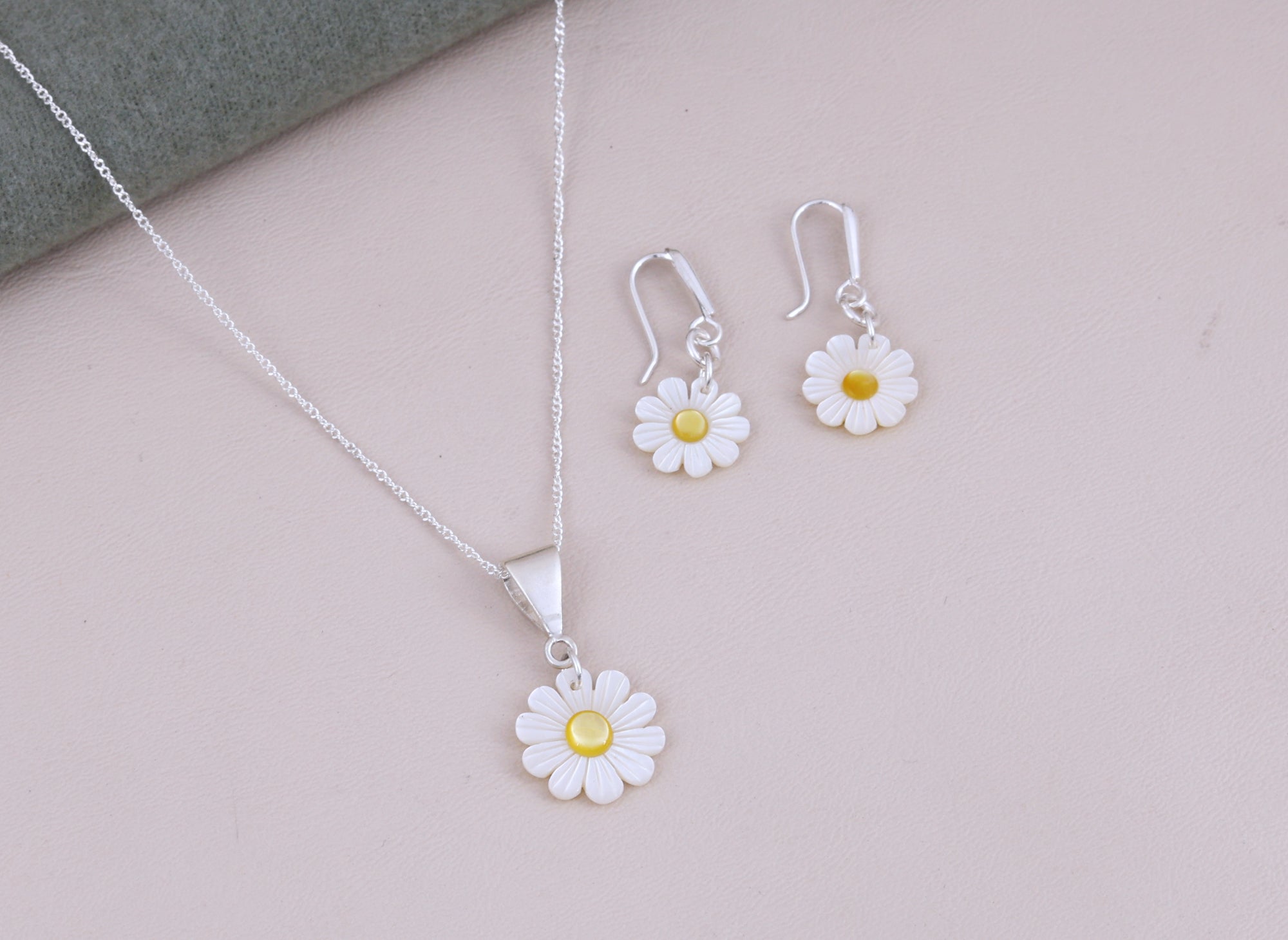 Juego Margarita Raizel