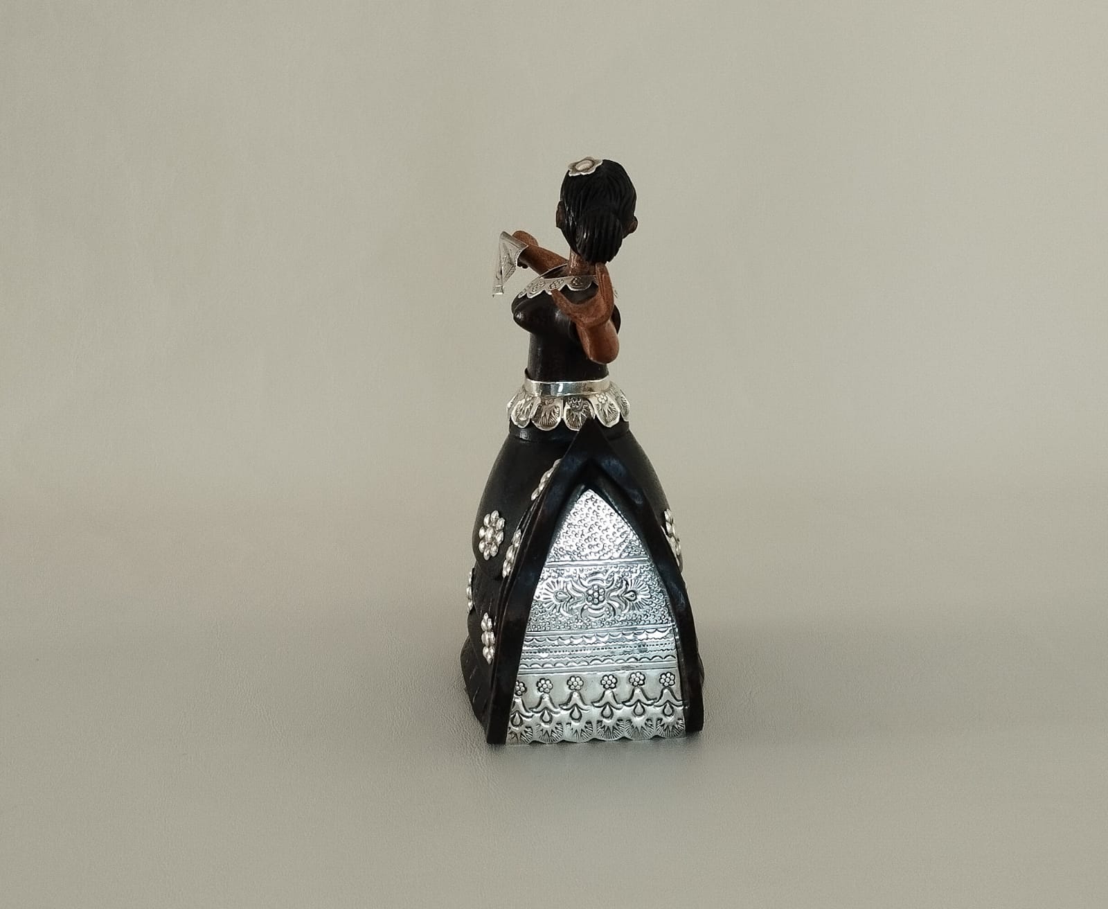 Escultura Bailarina Marinera Chico