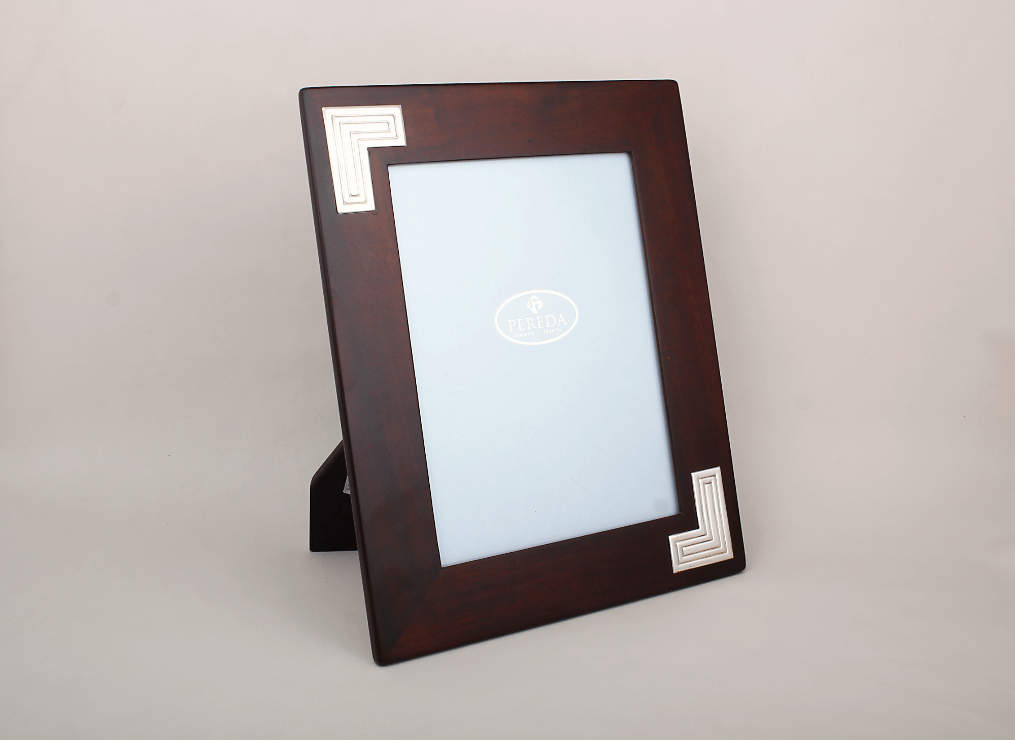 Marco Mad Esquino Contempo