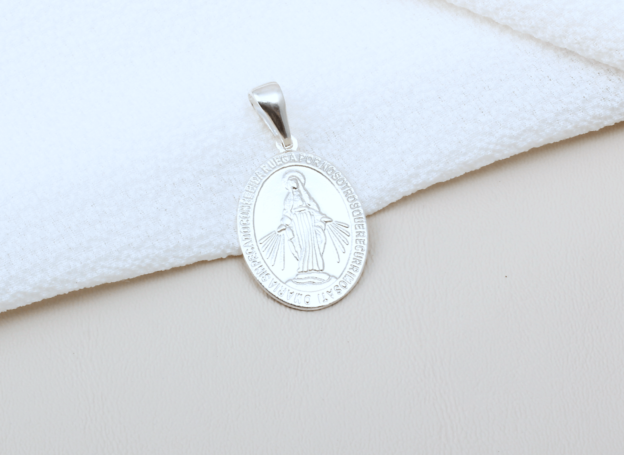 Dije Medalla Virgen Milagrosa