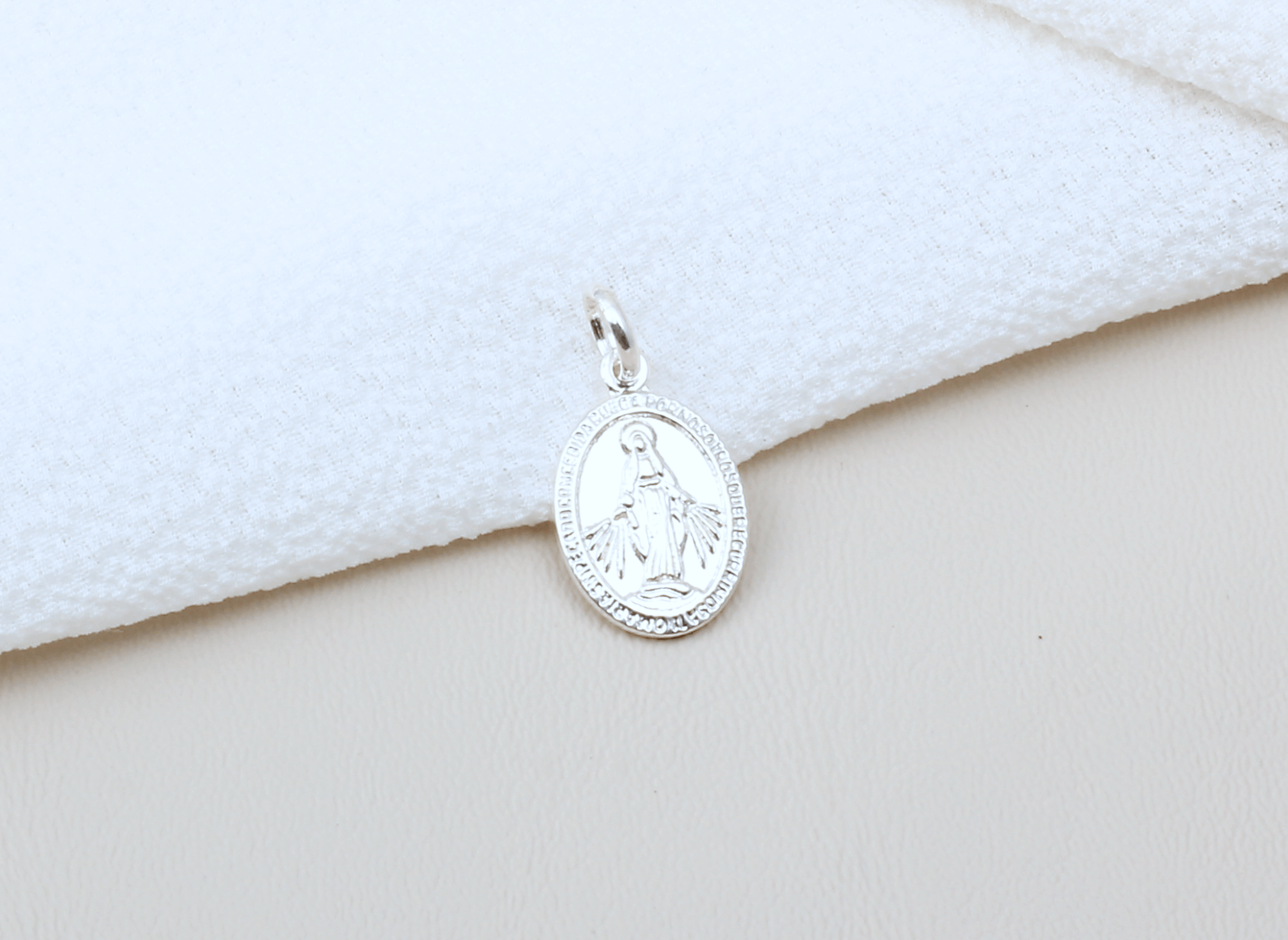 Dije Medalla Virgen Milagrosa