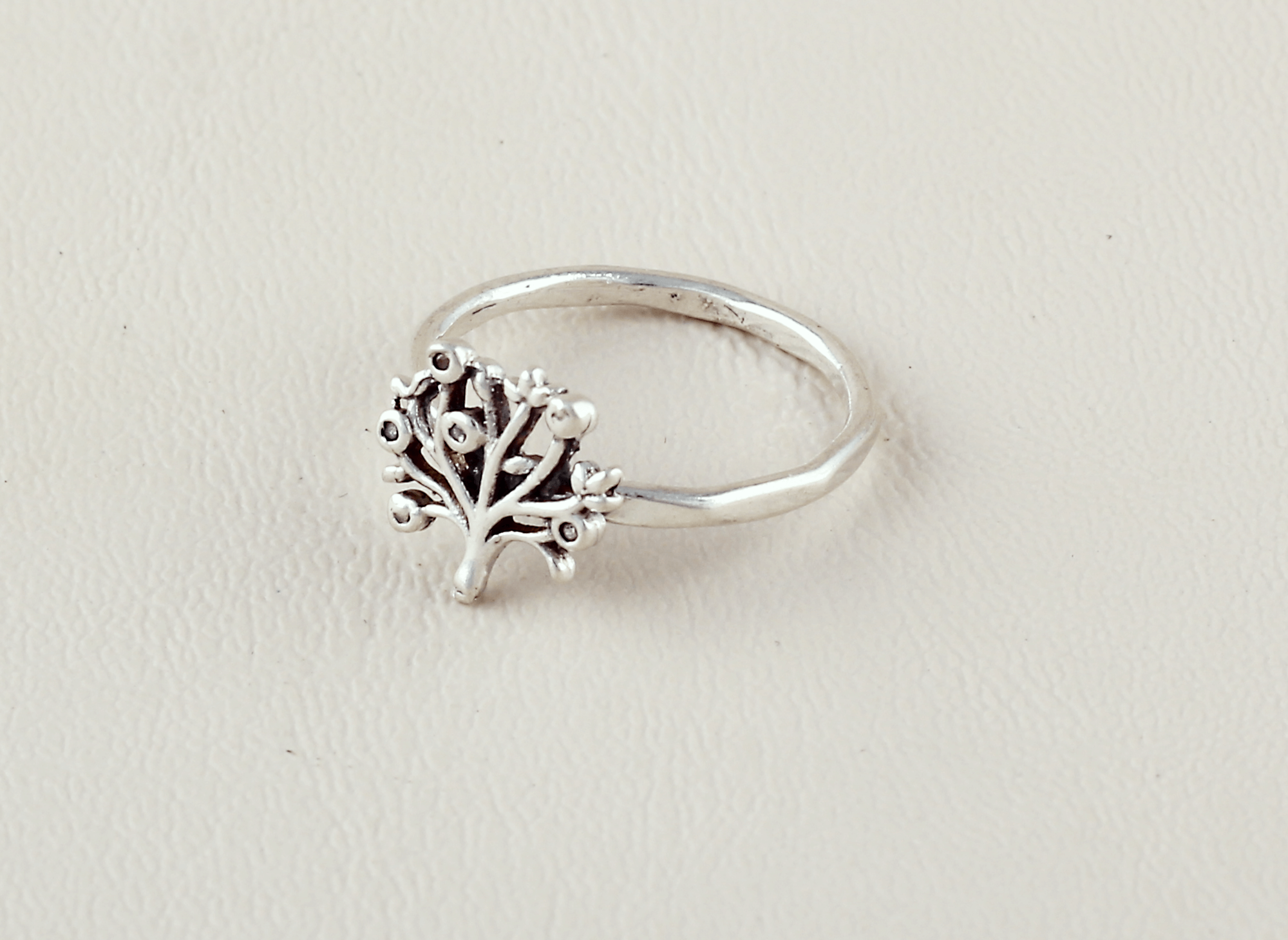 Sortija Árbol Zakia