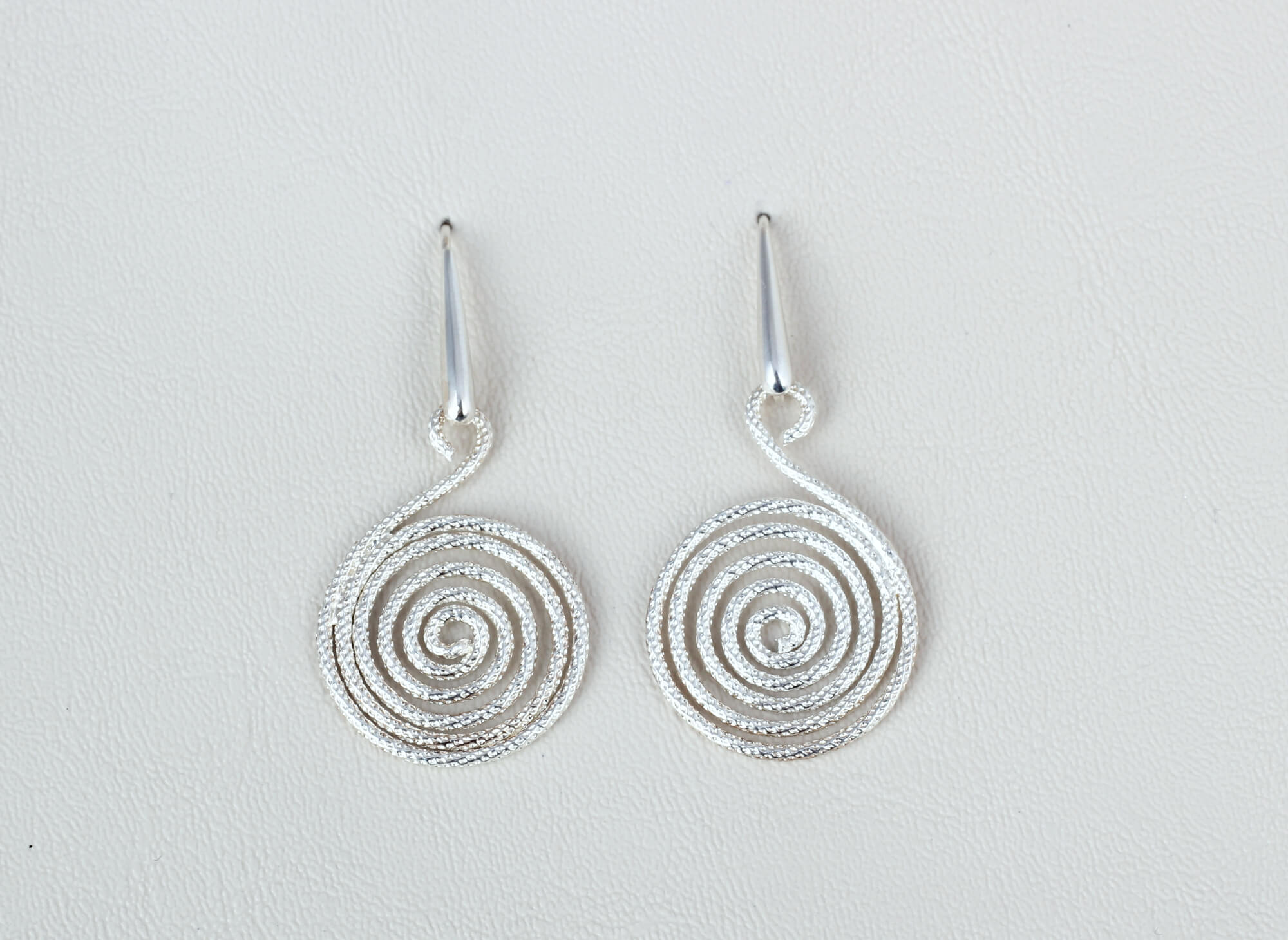 Arete Espiral Tienda