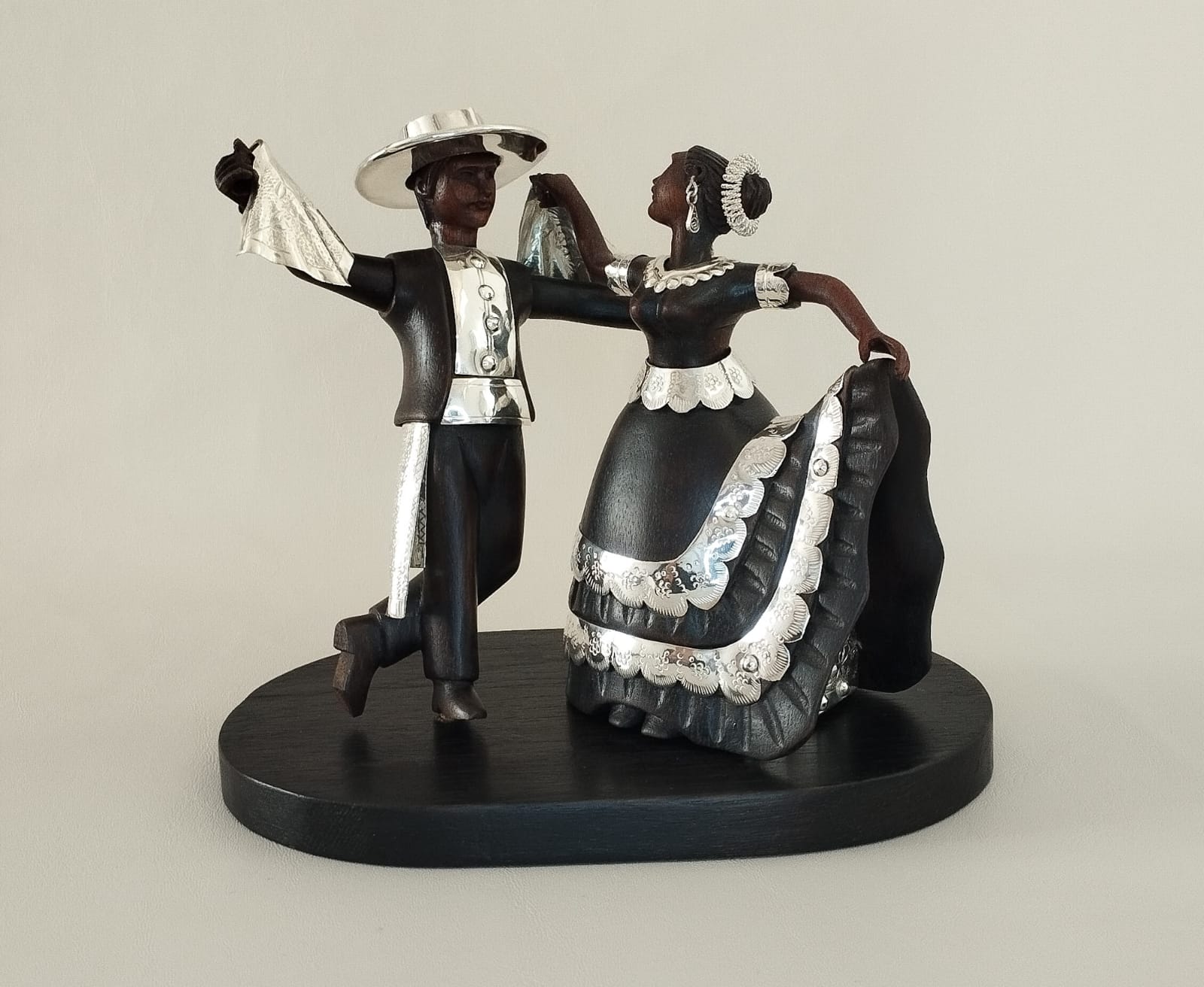 Escultura Pareja Marinera