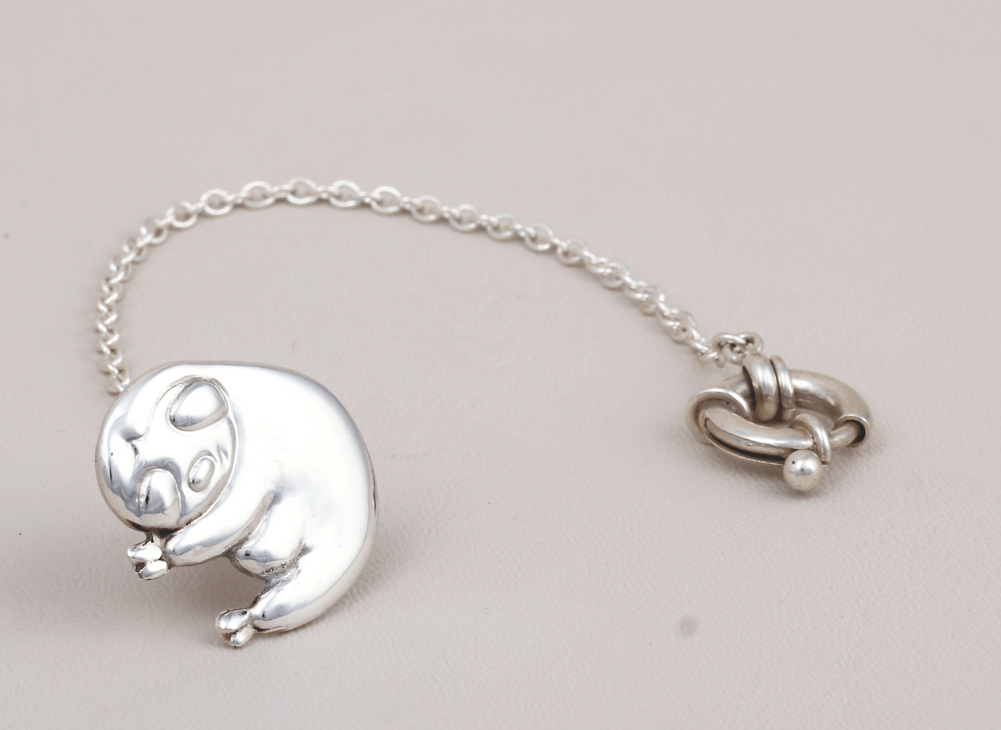 Porta Chupón Oso Perezoso