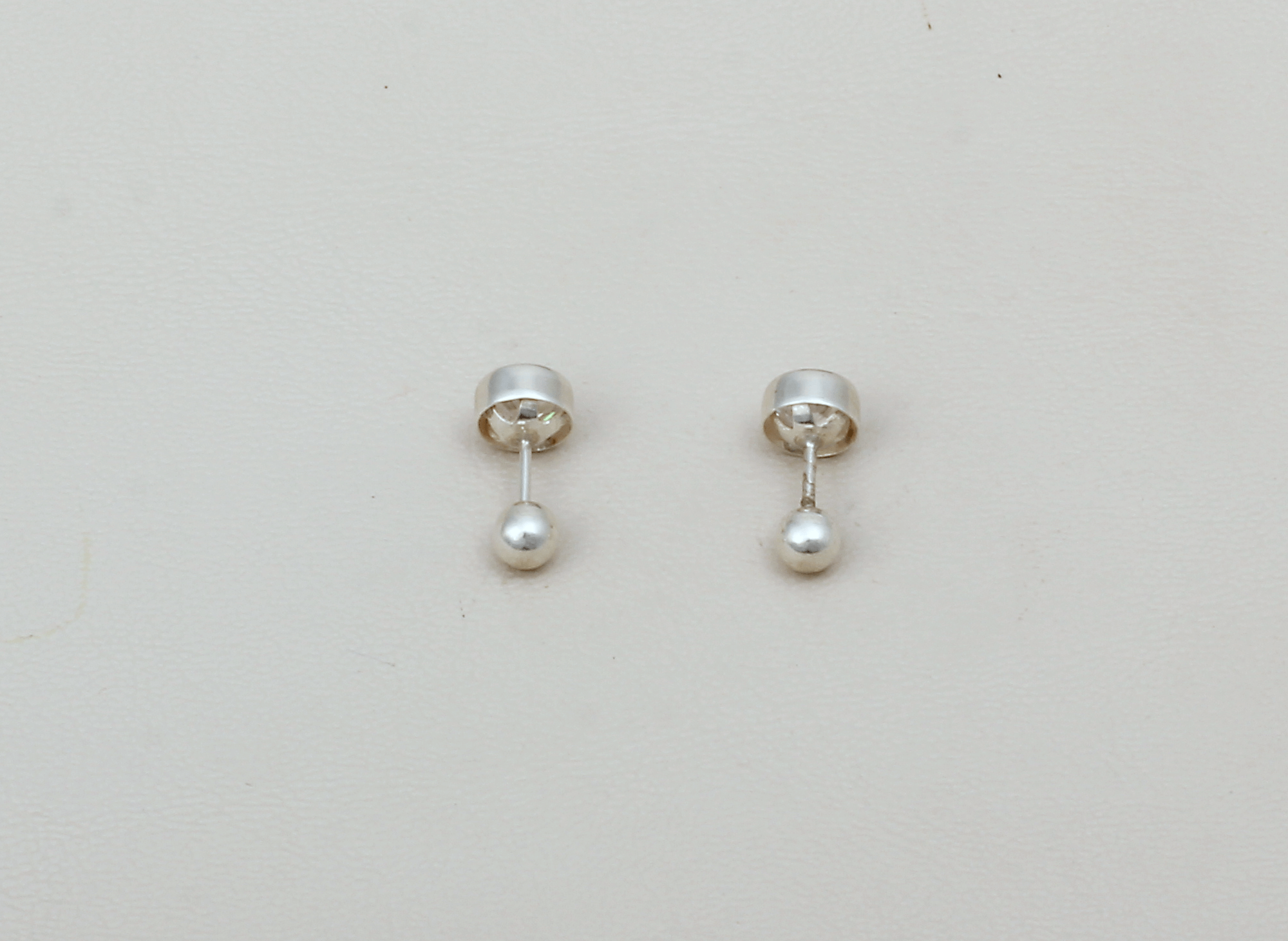 Arete Redondo Punto de Luz Colors