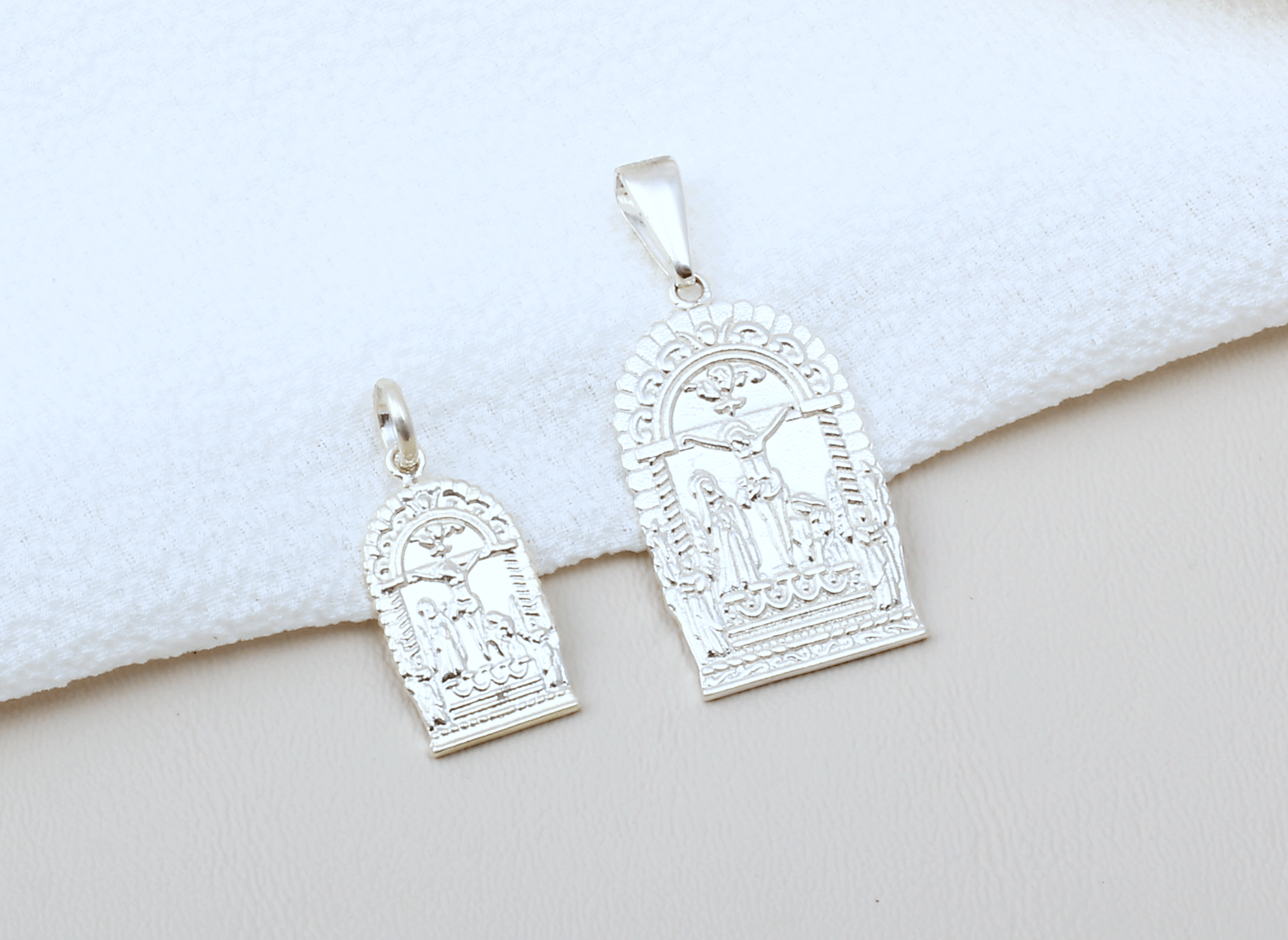 Dije Señor De Los Milagros