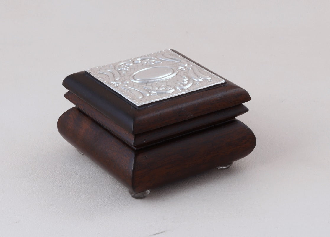 Cofre Medallon Cincelado