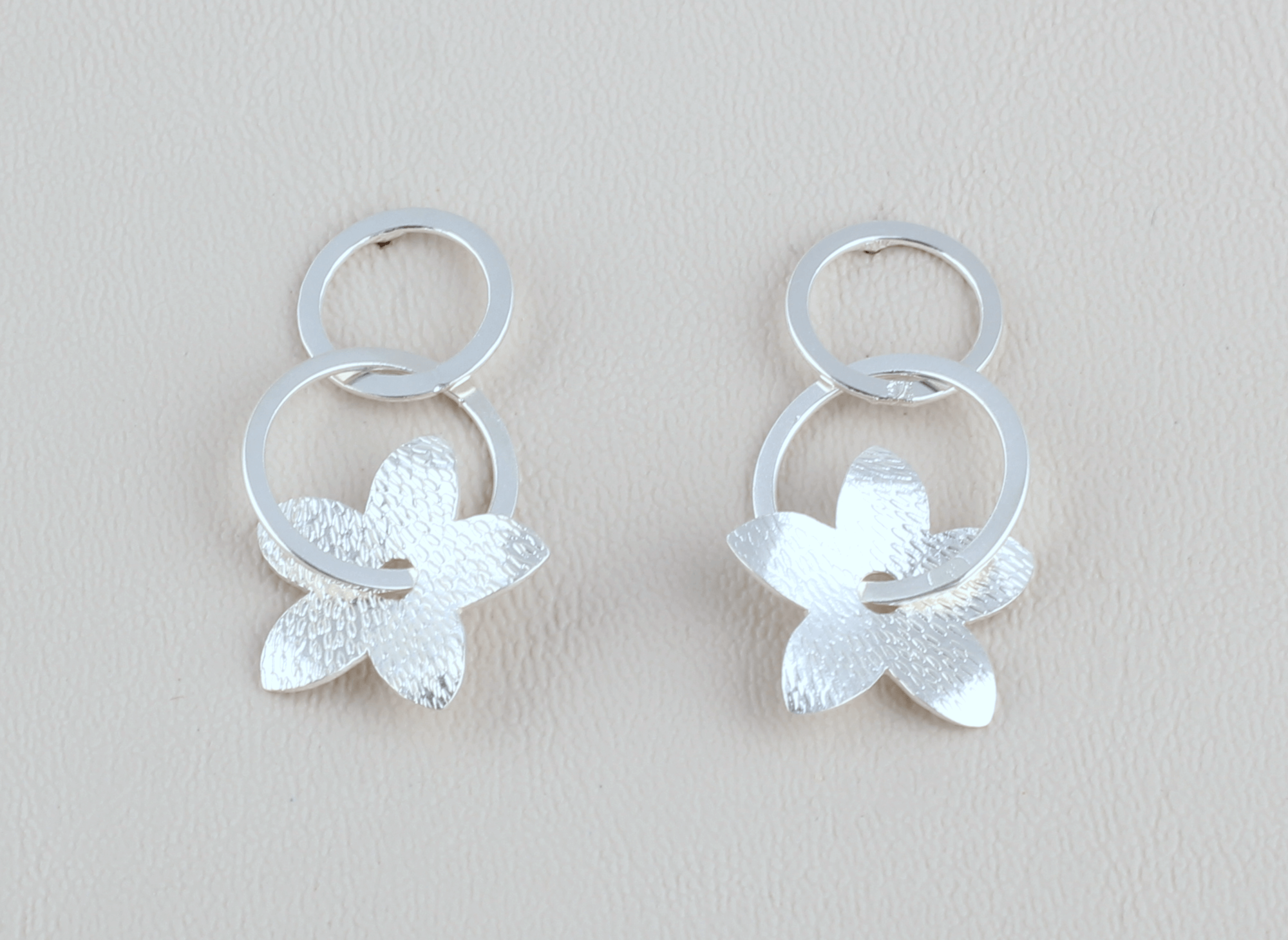 Arete Flor Bea Colgante