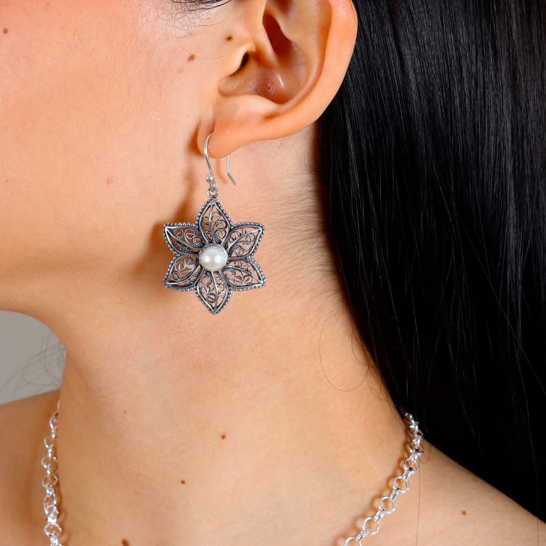 Arete Perla Flor Segovia