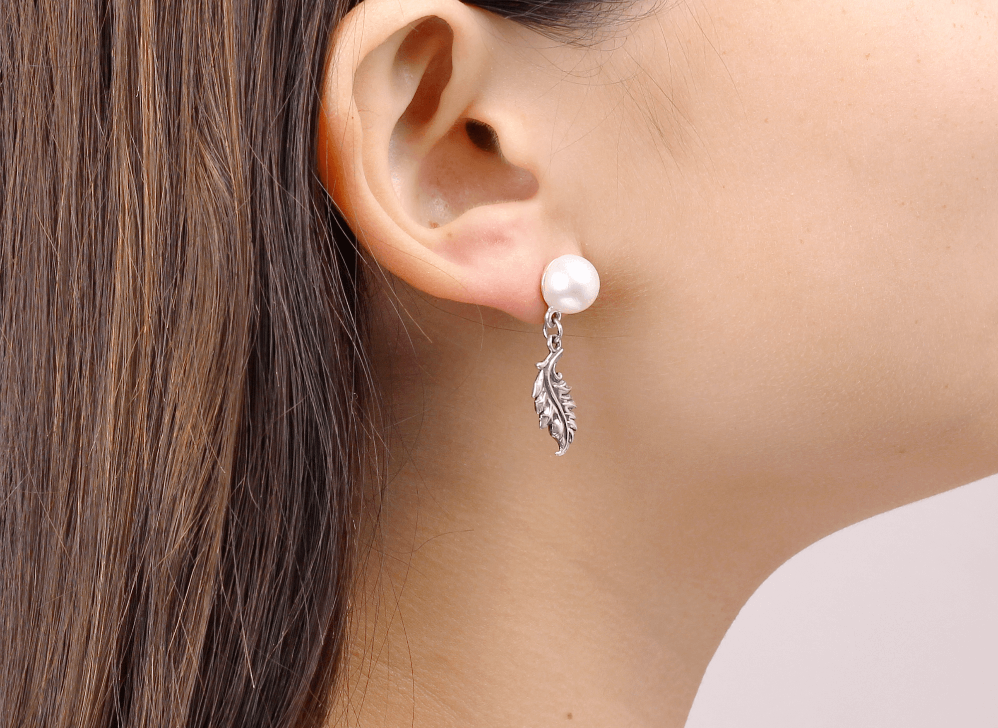 Arete Perla Hoja Lily