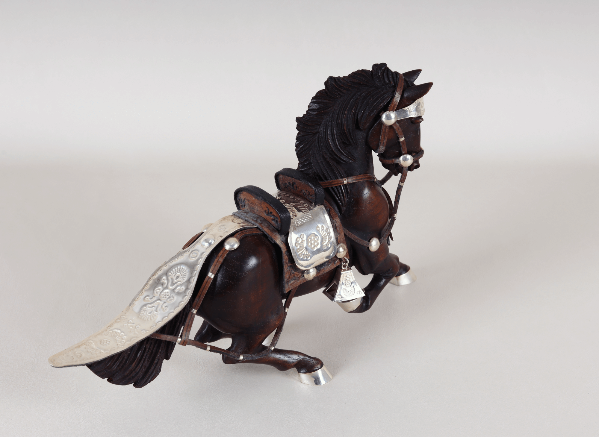 Caballo Pata Estirada