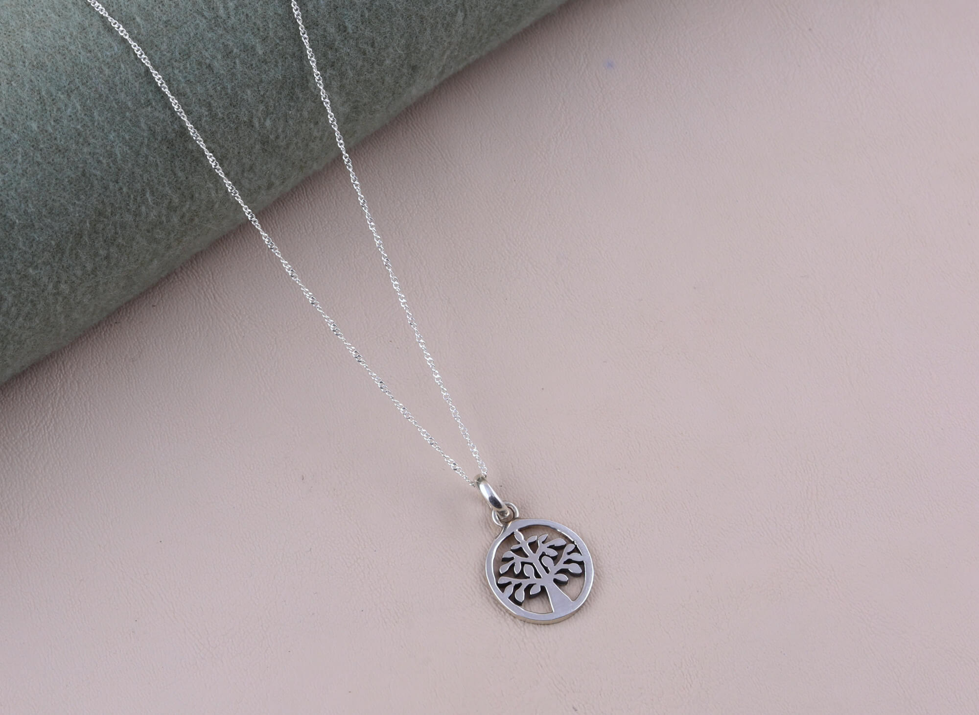 Collar Árbol Sunny Redondo Patinado