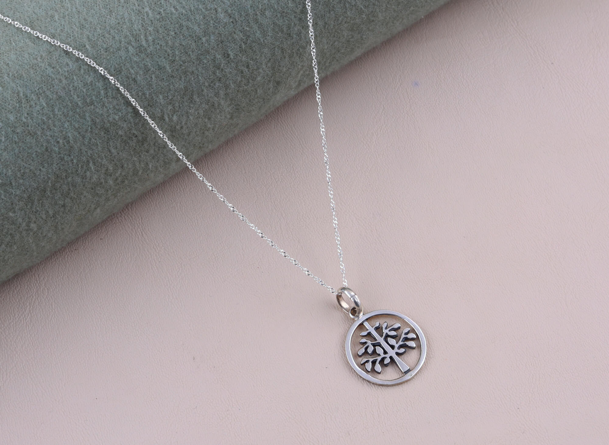 Collar Árbol Sunny Redondo Patinado