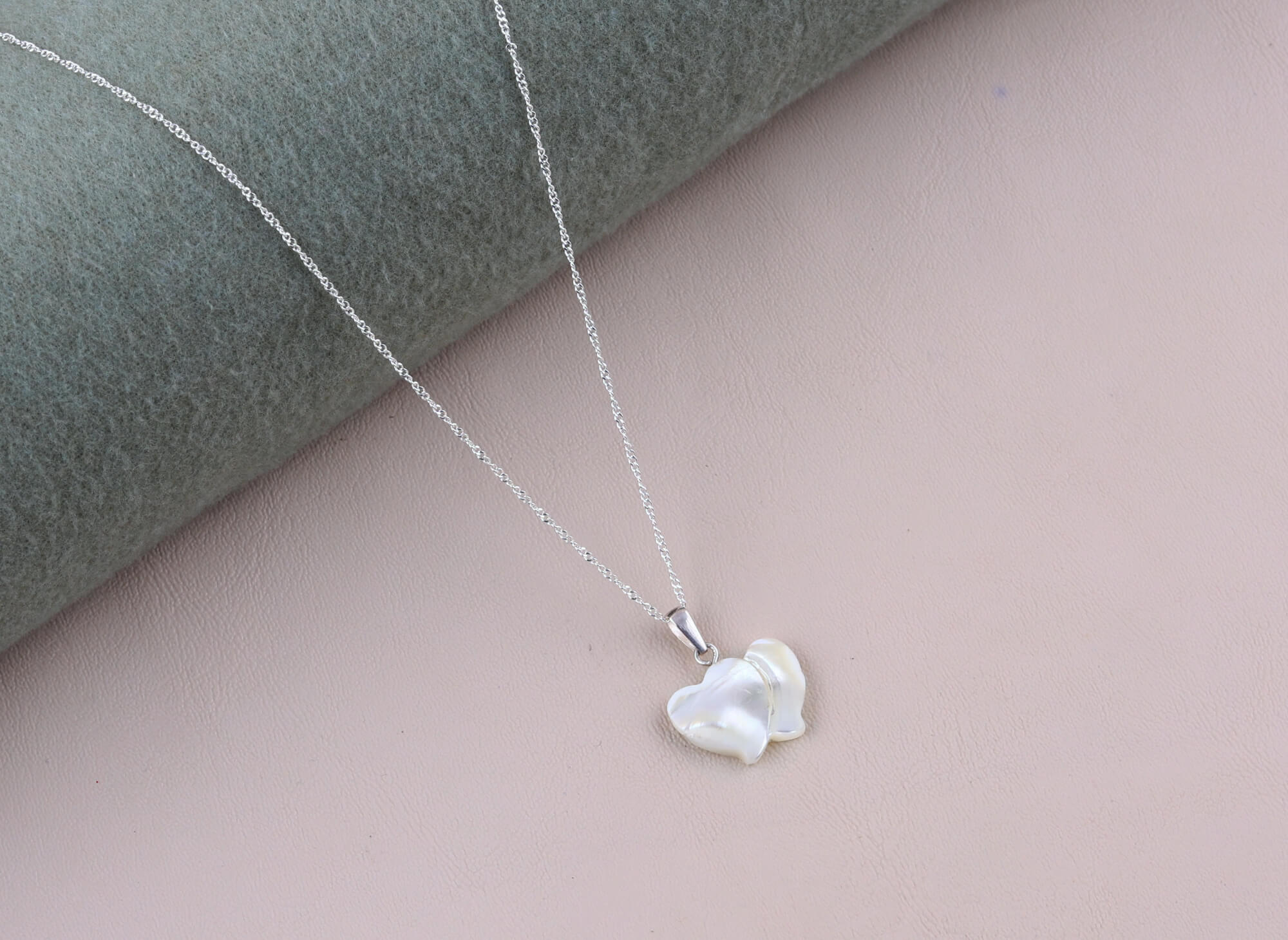 Collar Corazón X2 Nacar