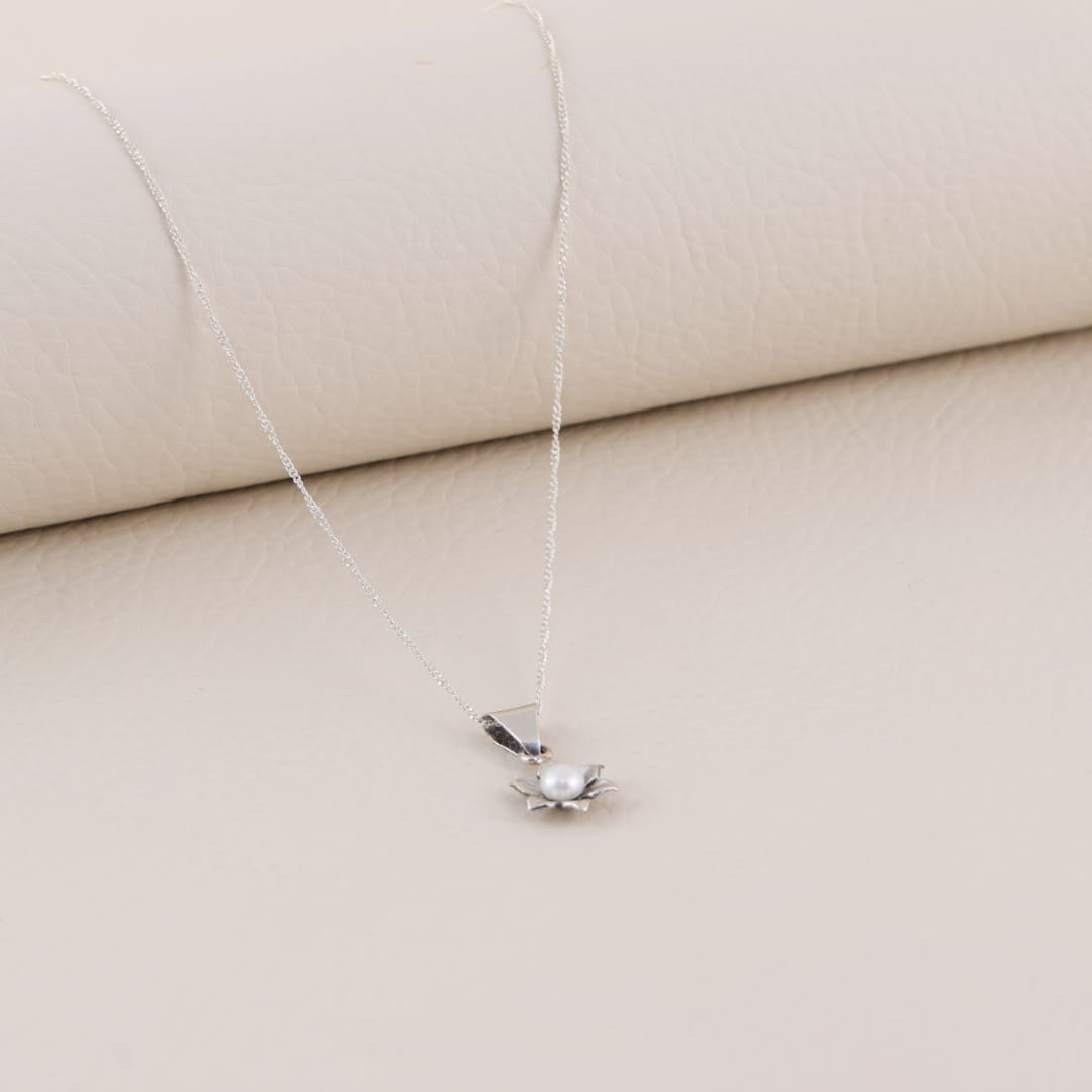 Collar Flor Chiara