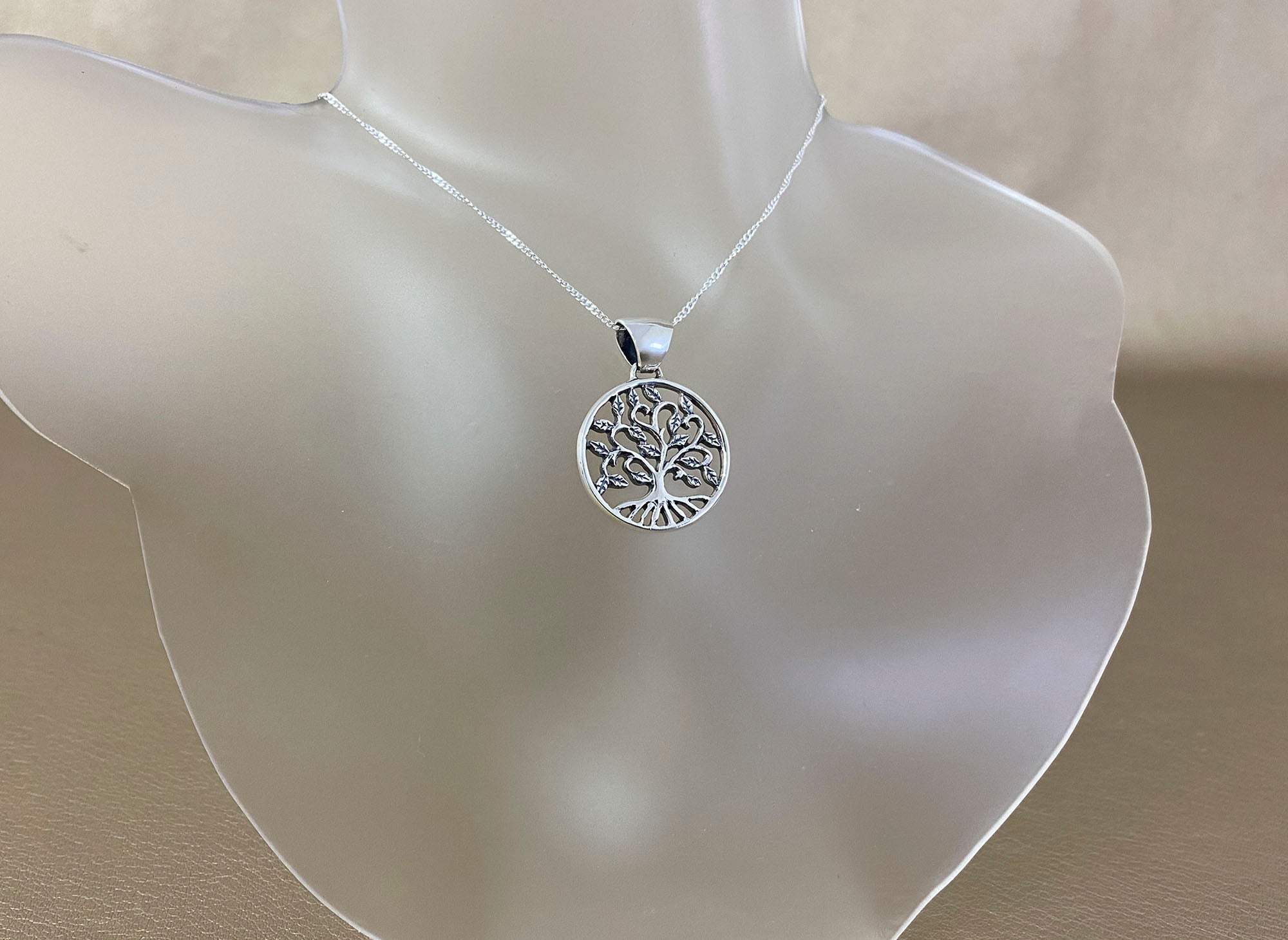 Collar Árbol Soberano