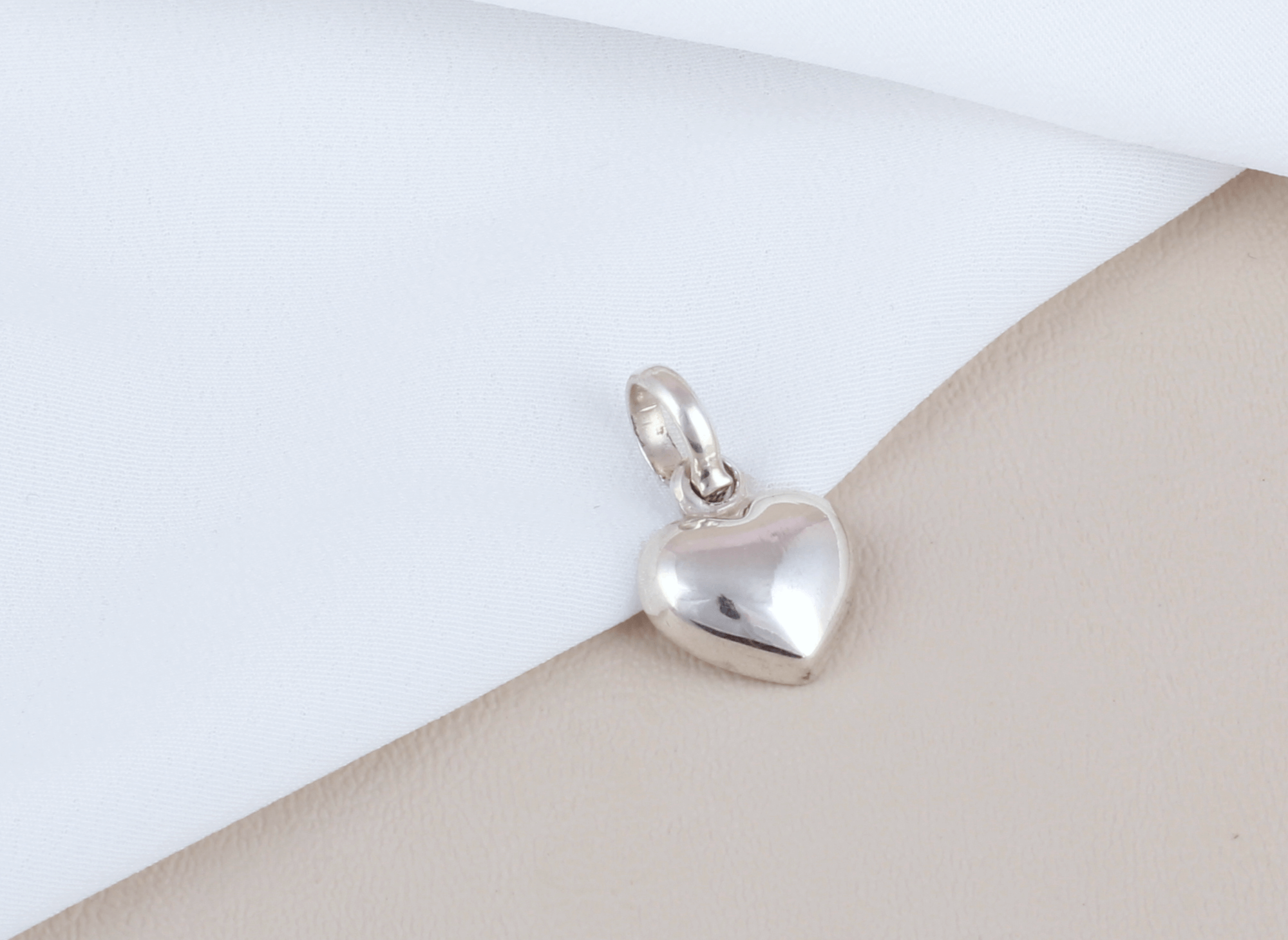 Dije Corazón Planicie