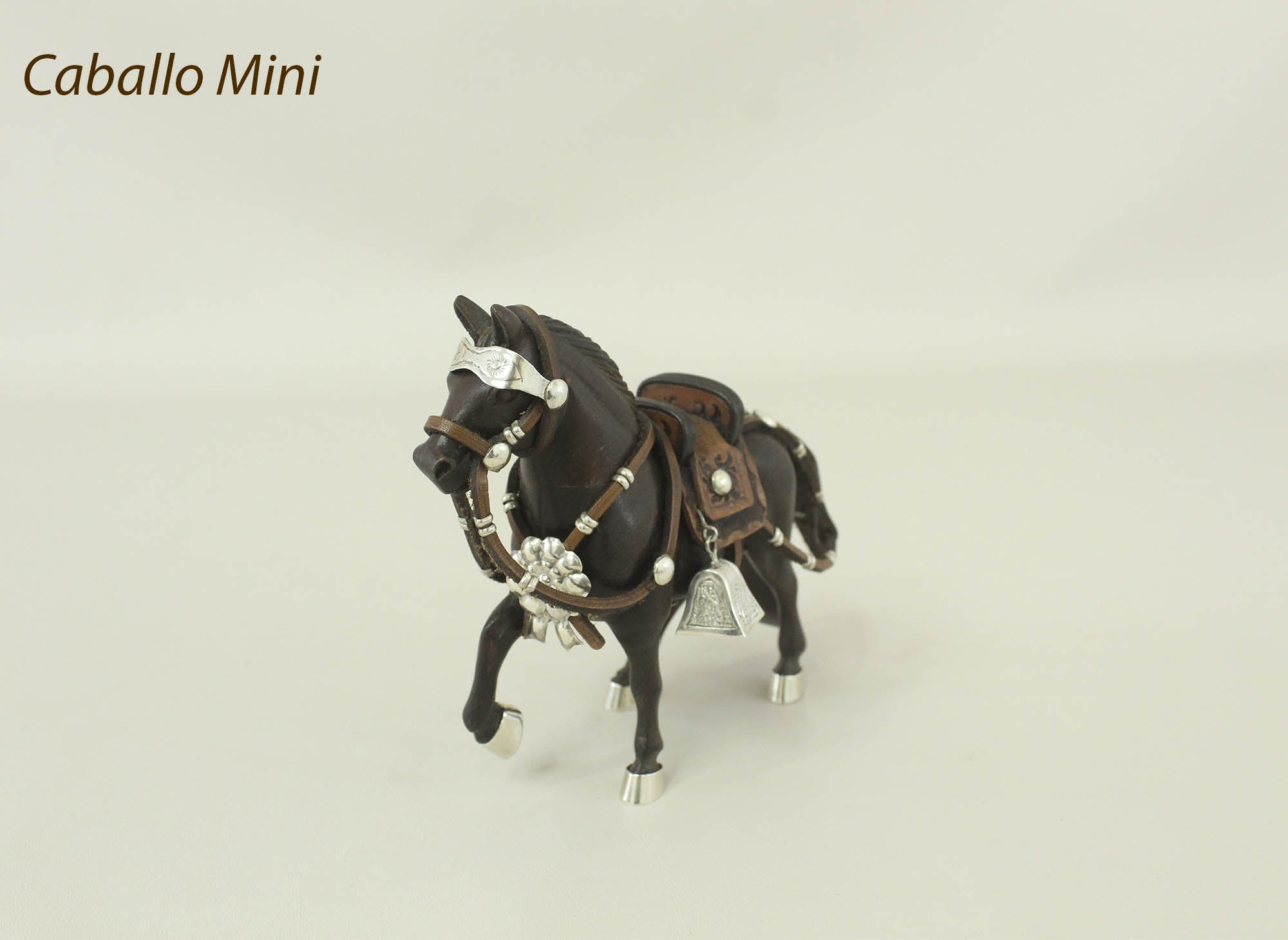 Escultura Caballo de Paso Galope