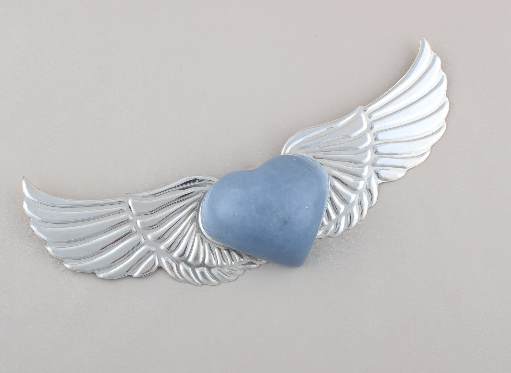 Corazón Con Alas Plaq