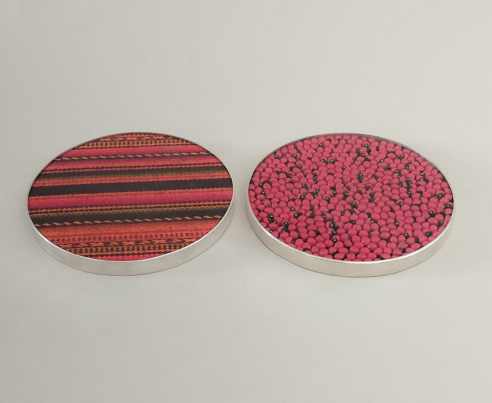 Posa Botella Acril Telar y Huayruro