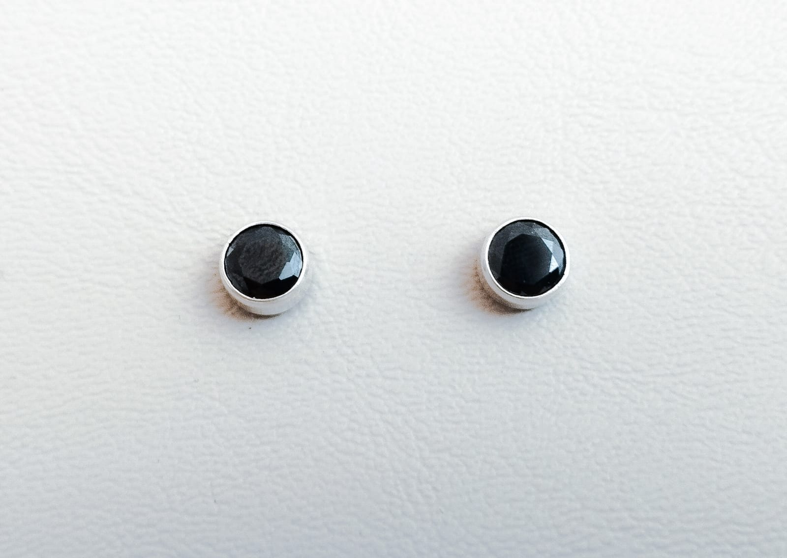 Arete Redondo Punto de Luz Colors