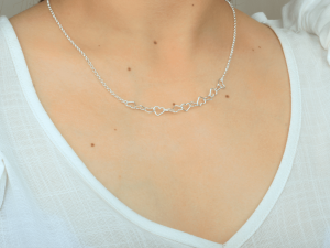 Collar Corazón Enlazado