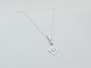 Collar Pool