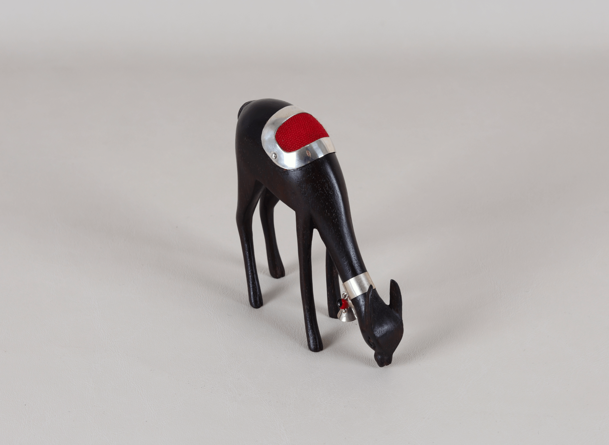 Vicuña Gacha con Telar